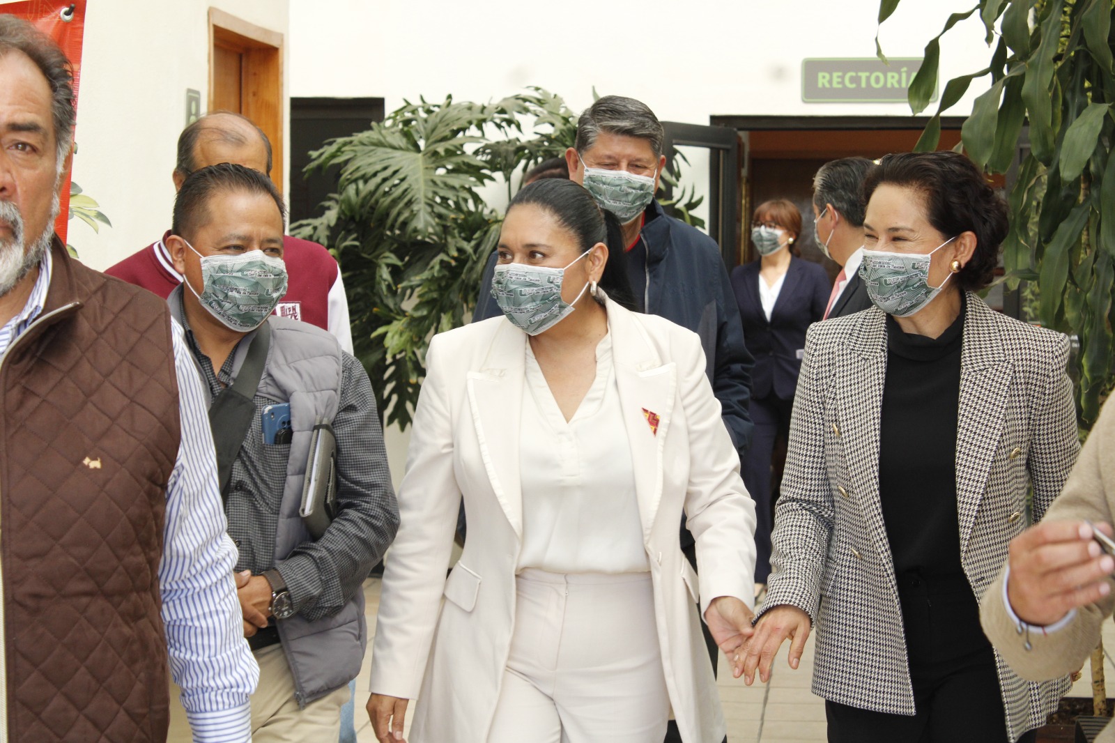 Desde Tlaxcala también se construye soberanía científica, asegura Ana Lilia Rivera en diálogo con estudiantes